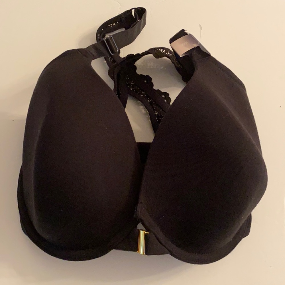 32H black front hook lightly lined T-shirt bra NWT